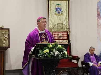 /aktualnosti/2025/12/Slavljena misa za pokojne katedralne služitelje (1).jpg