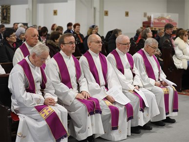 /aktualnosti/2025/12/Slavljena misa za pokojne katedralne služitelje (5).jpg