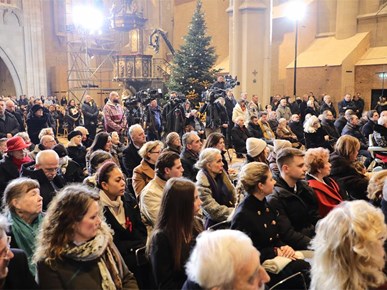 /aktualnosti/2026/A/Nadbiskup Kutleša predvodio misno slavlje svetkovine Rođenja Gospodinova u Zagrebačkoj katedrali (16).jpg