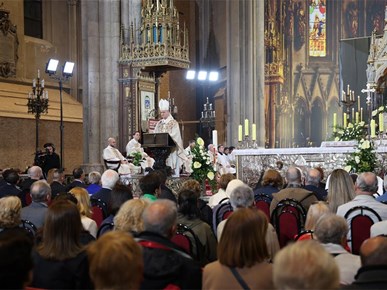 /aktualnosti/2026/B/260405 Nadbiskup Kutleša predvodio misu na Uskrs (15).JPG