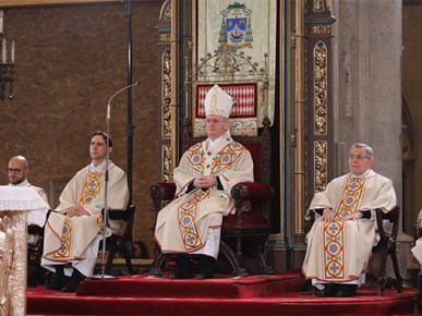 /aktualnosti/2026/B/260405 Nadbiskup Kutleša predvodio misu na Uskrs (29).JPG