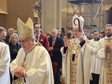 /aktualnosti/2026/B/260405 Nadbiskup Kutleša predvodio misu na Uskrs (3).JPG