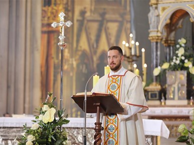 /aktualnosti/2026/B/260405 Nadbiskup Kutleša predvodio misu na Uskrs (30).JPG