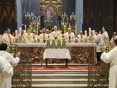 /aktualnosti/2026/B/Nadbiskup Kutleša predvodio Misu posvete ulja u Zagrebačkoj katedrali (21).JPG
