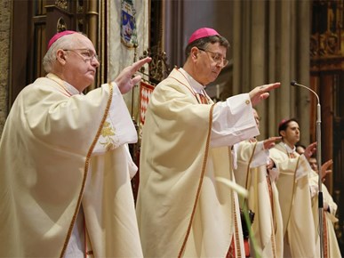 /aktualnosti/2026/B/Nadbiskup Kutleša predvodio Misu posvete ulja u Zagrebačkoj katedrali (27).JPG