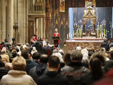 /aktualnosti/2026/B/Nadbiskup Kutleša predvodio misno slavlje Nedjelje Muke Gospodnje u Zagrebačkoj katedrali (25).JPG
