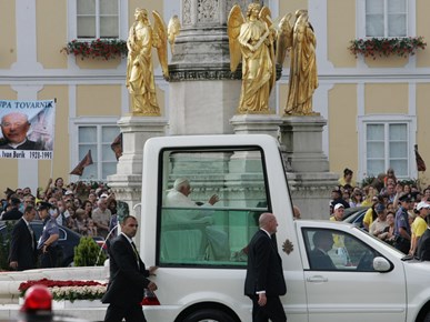 /multimedia/FOTO/Pohod pape Benedikta XVI Hrvatskoj/Pohod pape Benedikta XVI.  (29).jpg